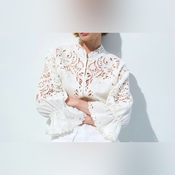 H&M linen blend blouse with eyelet embroidery - Picture 2 of 5